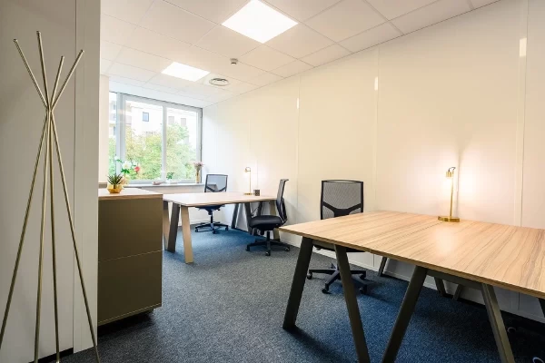 Bureau fermé  idéal pour votre activité professionnelle à Élancourt
