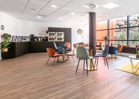 Bureau fermé  idéal pour votre activité professionnelle à Élancourt