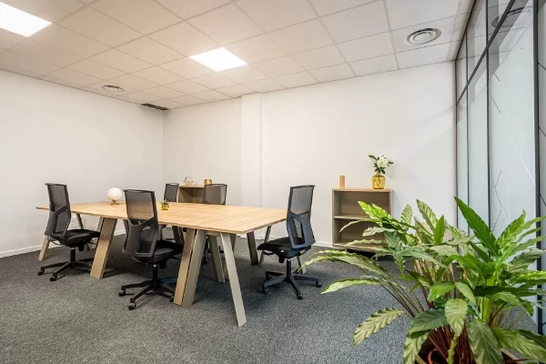 Bureau fermé  idéal pour votre activité professionnelle à Élancourt