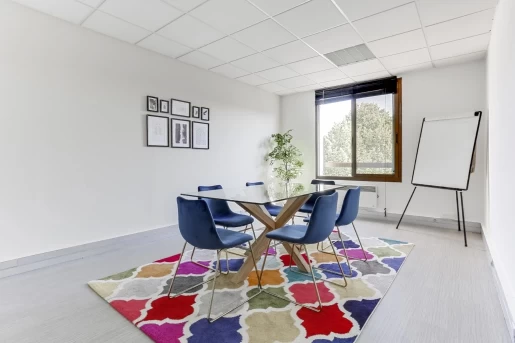 Bureau fermé  idéal pour votre activité professionnelle à Évry-Courcouronnes