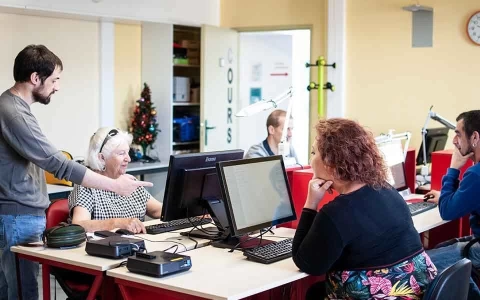 Bureau fermé  idéal pour votre activité professionnelle à Gourdon