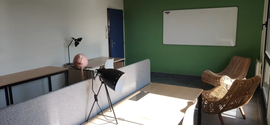 Bureau fermé  idéal pour votre activité professionnelle à Grande-Synthe