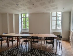 Salle de réunion  idéal pour votre activité professionnelle à Grenoble