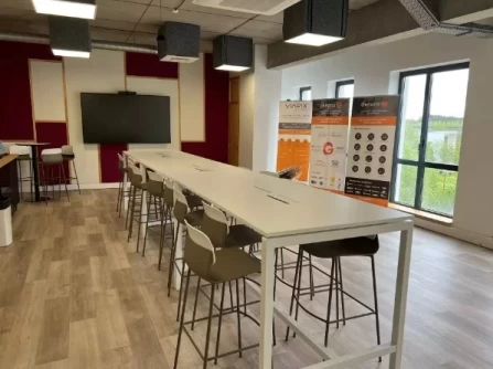 Bureau fermé  idéal pour votre activité professionnelle à Guyancourt