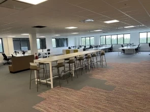 Plateau privé  idéal pour votre activité professionnelle à Guyancourt