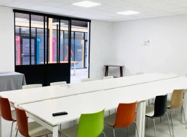 Salle de réunion  idéal pour votre activité professionnelle à Ibos