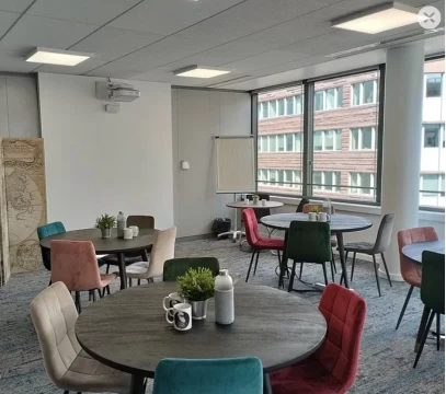 Bureau fermé  idéal pour votre activité professionnelle à Issy-les-Moulineaux