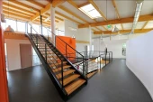 Bureau fermé  idéal pour votre activité professionnelle à La Mézière