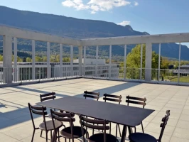 Bureau fermé  idéal pour votre activité professionnelle à La Motte-Servolex