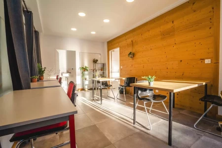 Bureau  idéal pour votre activité professionnelle à Les Deux Alpes