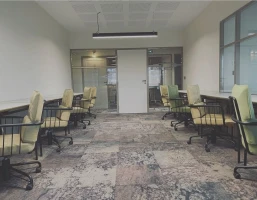 Bureau fermé  idéal pour votre activité professionnelle à Marseille