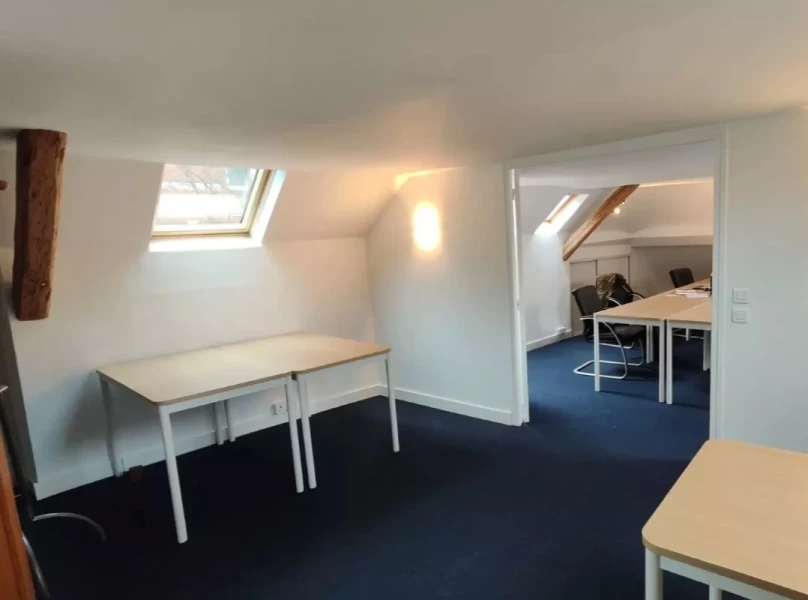 Bureau fermé  idéal pour votre activité professionnelle à Suresnes
