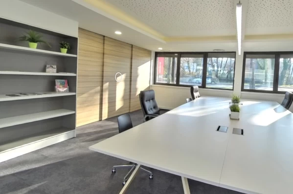 Bureau fermé  idéal pour votre activité professionnelle à Mulhouse