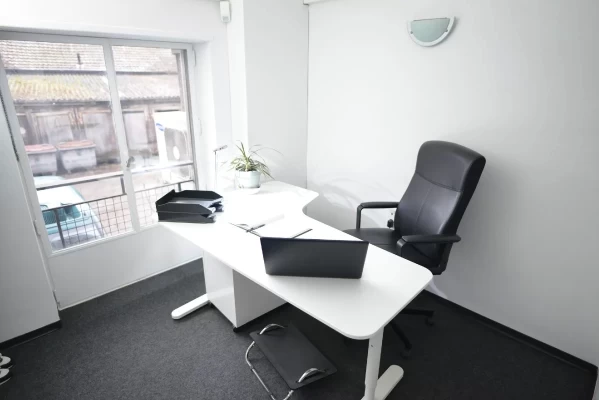 Bureau fermé  idéal pour votre activité professionnelle à Mulhouse