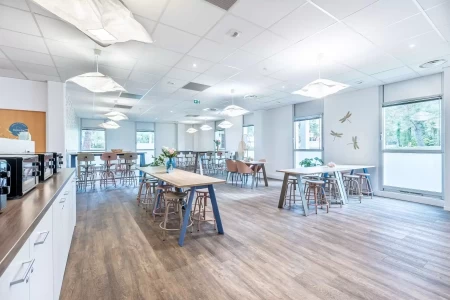 Salle de réunion  idéal pour votre activité professionnelle à Nantes