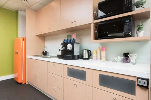 Bureau fermé  idéal pour votre activité professionnelle à Neuilly-sur-Seine