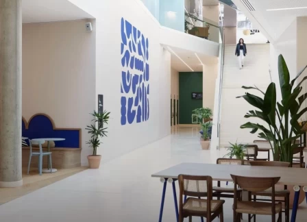 Bureau fermé  idéal pour votre activité professionnelle à Neuilly-sur-Seine