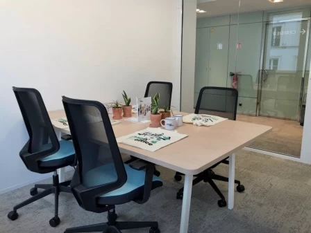 Bureau fermé  idéal pour votre activité professionnelle à Neuilly-sur-Seine