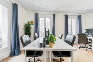 Plateau privé  idéal pour votre activité professionnelle à Paris 10e Arrondissement