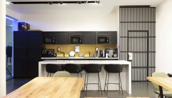 Plateau privé  idéal pour votre activité professionnelle à Paris 10e Arrondissement