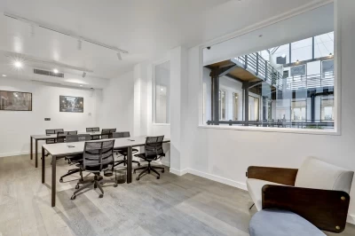 Bureau fermé  idéal pour votre activité professionnelle à Paris 10e Arrondissement