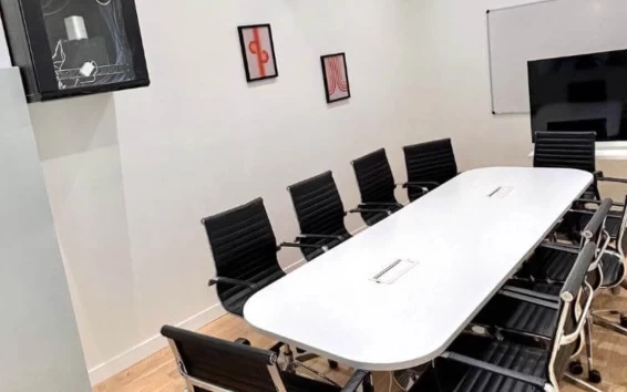 Salle de réunion  idéal pour votre activité professionnelle à Paris 10e Arrondissement