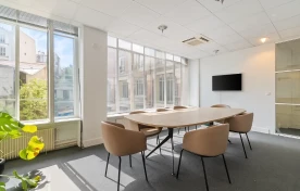 Bureau fermé  idéal pour votre activité professionnelle à Paris 10e Arrondissement