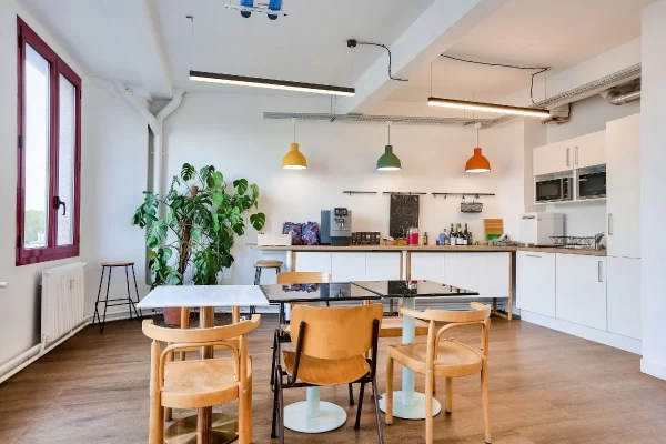 Plateau privé  idéal pour votre activité professionnelle à Paris 10e Arrondissement