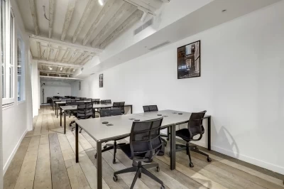Bureau fermé  idéal pour votre activité professionnelle à Paris 10e Arrondissement