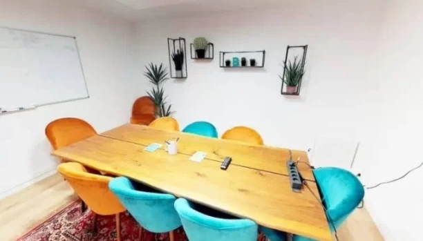 Plateau privé  idéal pour votre activité professionnelle à Paris 10e Arrondissement