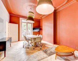 Plateau privé  idéal pour votre activité professionnelle à Paris 10e Arrondissement