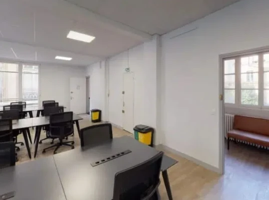 Plateau privé  idéal pour votre activité professionnelle à Paris 10e Arrondissement