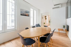 Bureau fermé  idéal pour votre activité professionnelle à Paris 11e Arrondissement