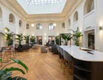Plateau privé  idéal pour votre activité professionnelle à Paris 16e Arrondissement