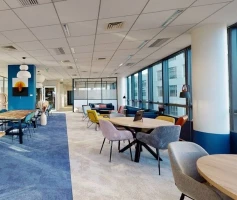 Plateau privé  idéal pour votre activité professionnelle à Paris 18e Arrondissement
