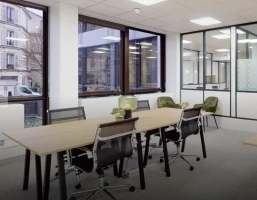 Plateau privé  idéal pour votre activité professionnelle à Paris 18e Arrondissement