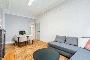 Bureau fermé  idéal pour votre activité professionnelle à Paris 18e Arrondissement