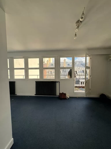 Bureau fermé  idéal pour votre activité professionnelle à Paris 8e Arrondissement