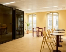Bureau fermé  idéal pour votre activité professionnelle à Paris 8e Arrondissement