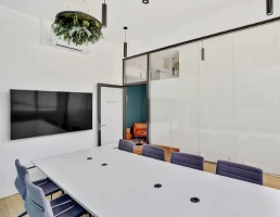 Plateau privé  idéal pour votre activité professionnelle à Paris 8e Arrondissement