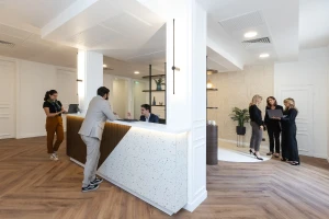 Plateau privé  idéal pour votre activité professionnelle à Paris 8e Arrondissement