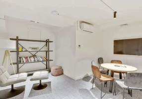 Plateau privé  idéal pour votre activité professionnelle à Paris 9e Arrondissement