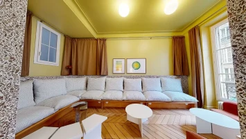 Salle de réunion  idéal pour votre activité professionnelle à Paris 9e Arrondissement