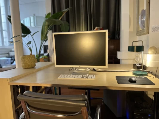 Bureau fermé  idéal pour votre activité professionnelle à Paris
