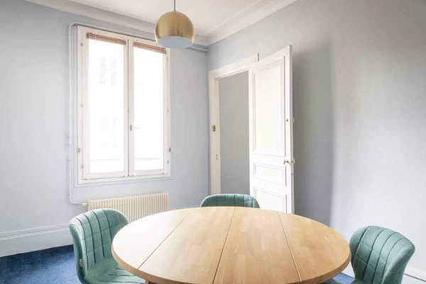 Bureau fermé  idéal pour votre activité professionnelle à Paris