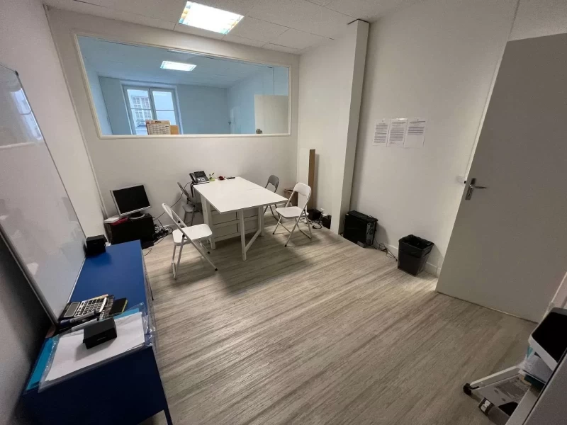 Bureau fermé  idéal pour votre activité professionnelle à Paris