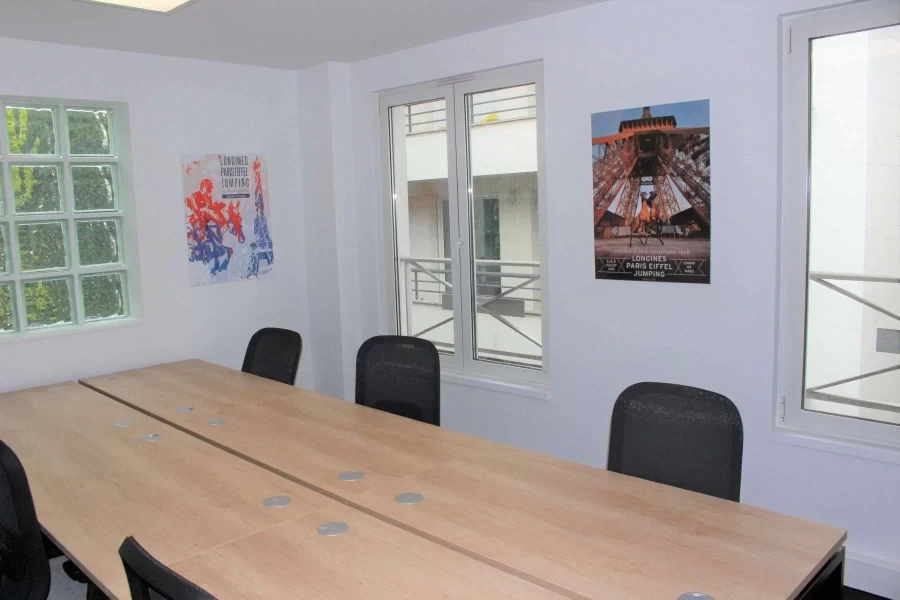 Bureau fermé  idéal pour votre activité professionnelle à Paris
