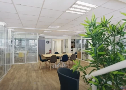 Bureau fermé  idéal pour votre activité professionnelle à Paris