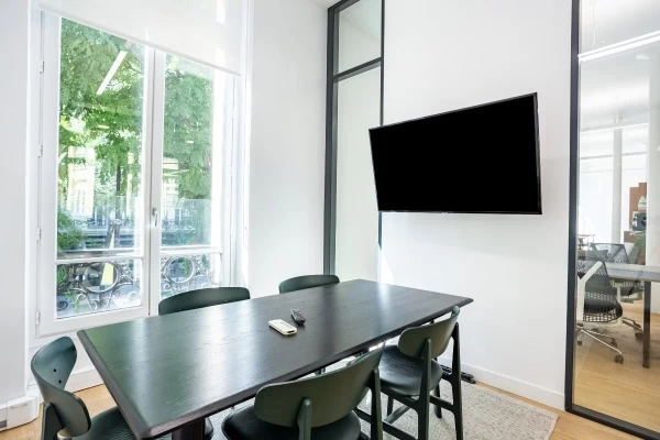 Bureau fermé  idéal pour votre activité professionnelle à Paris