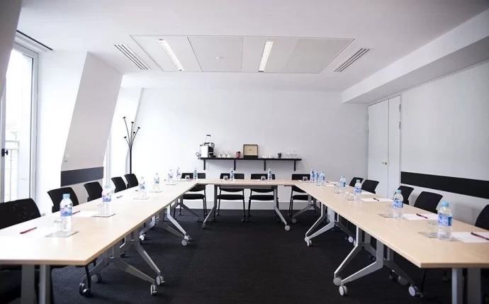 Salle de réunion  idéal pour votre activité professionnelle à Paris